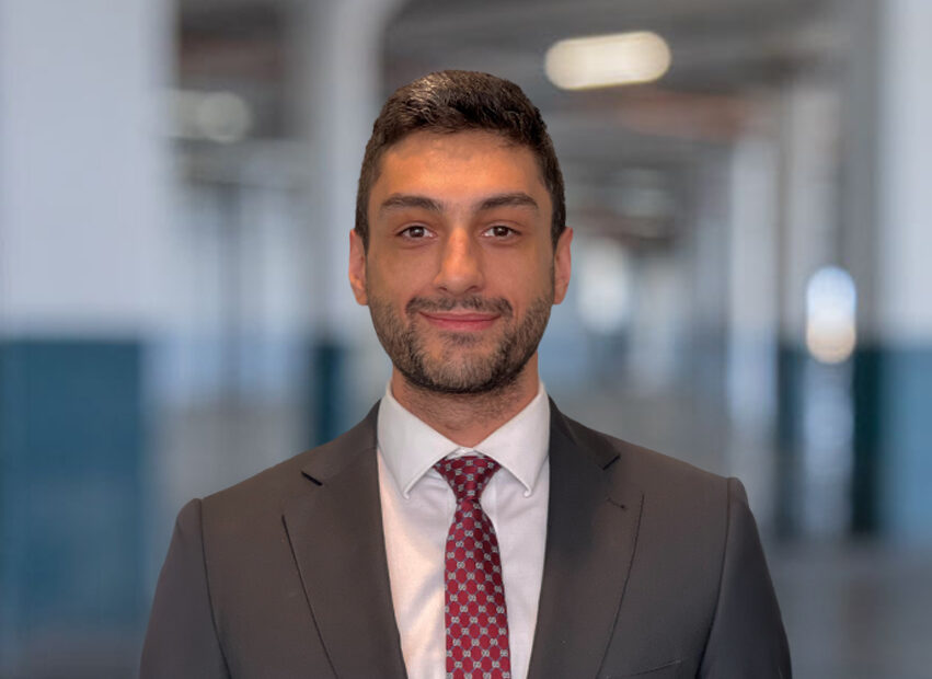 Aria Esmaili