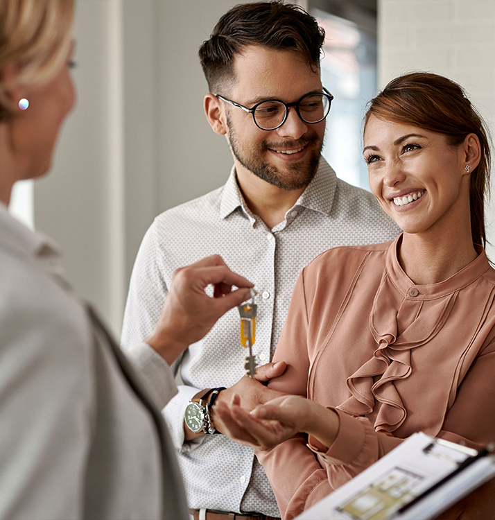 People getting housekeys