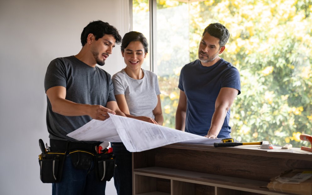 Man and woman couple using va cash out refinance for home improvements